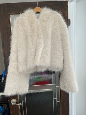 wild fable Plush Faux Fur Cropped Jacket - Cream